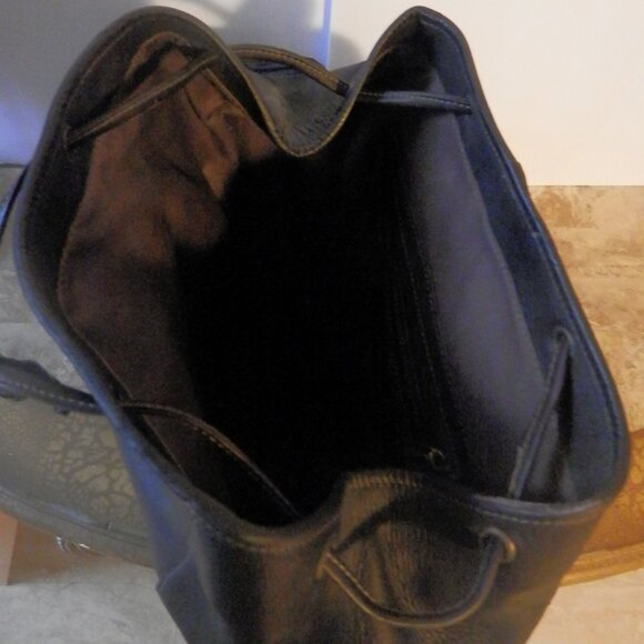 👜 Clava Drawstring Leather Backpack - 7 Zippered Pockets & Compartments 👜 - Picture 5 of 6